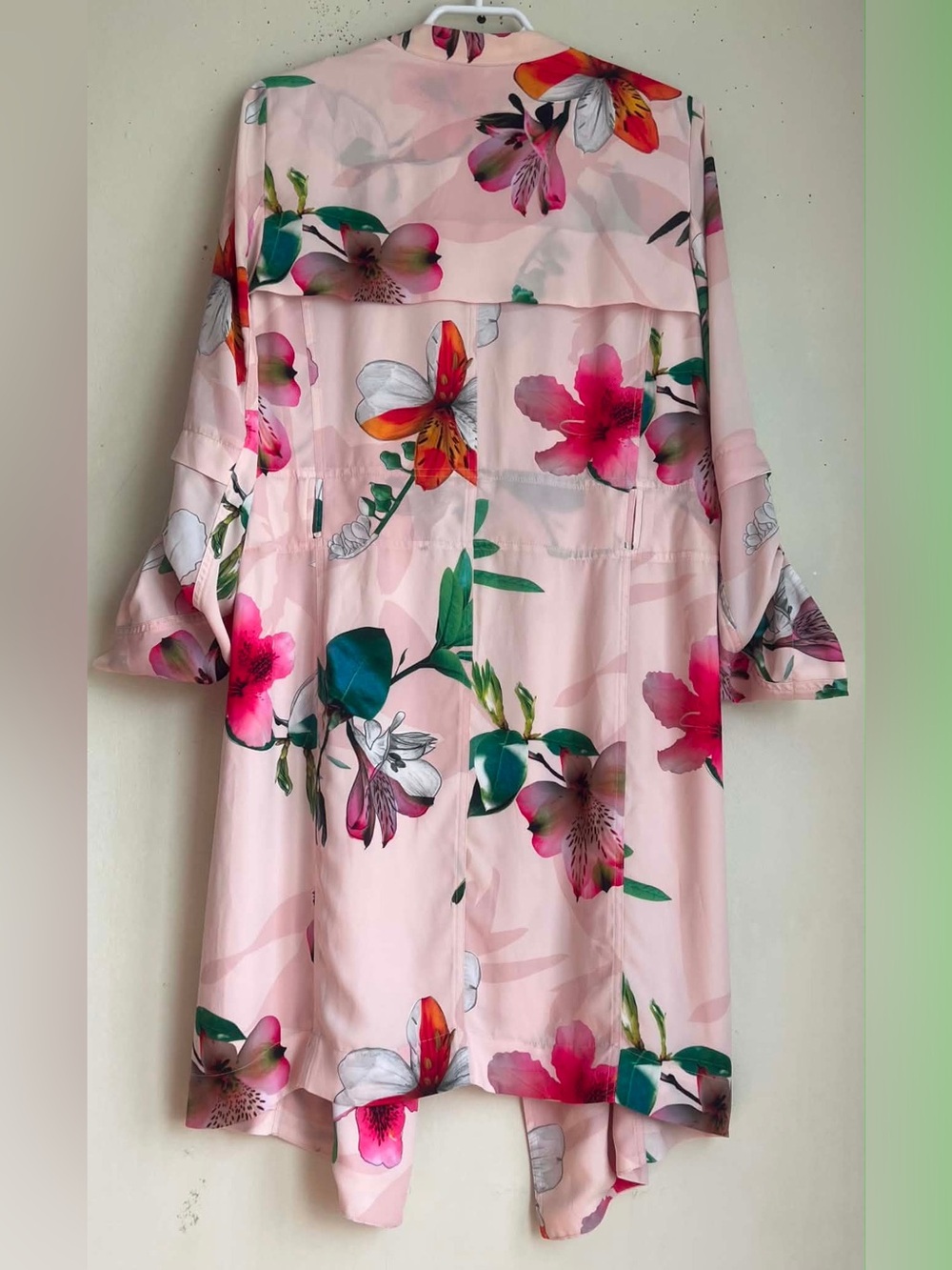 Babaton Blush Floral Open-Front Kimono - Picture 2 of 5